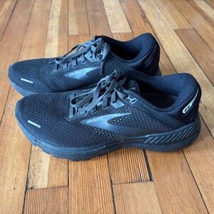 Brooks Adrenaline 22 Women’s Running Shoes Black Mesh Breathable Lace-Up